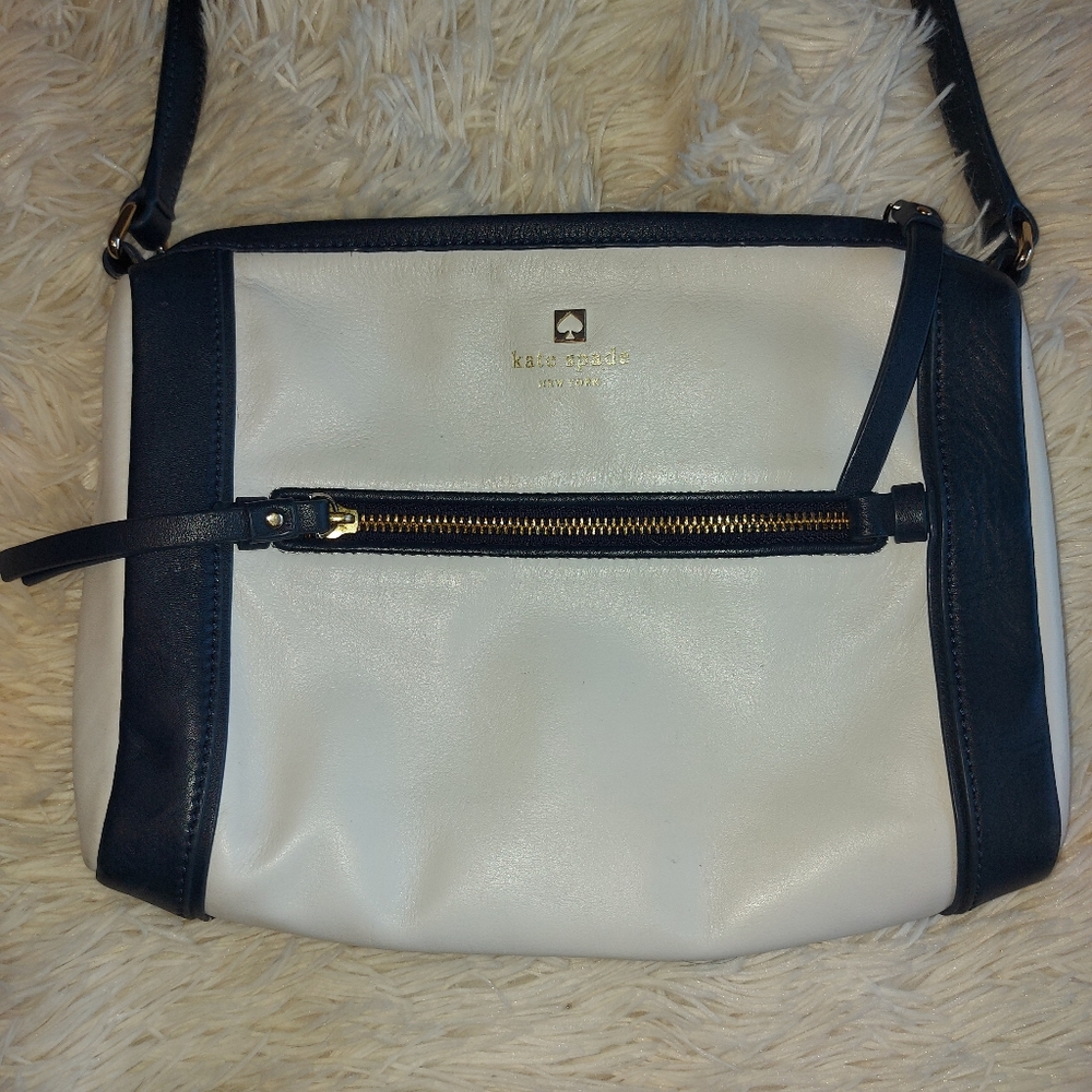 Kate Spade Navy and white crossbody bag